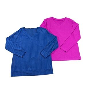 Bundle of Two Women’s Long Sleeve Ribbed Stretch Tops Size 1X